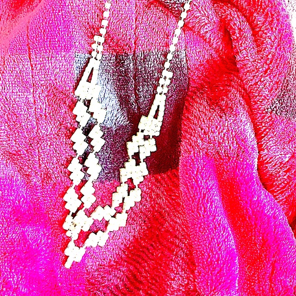 Rhinestone necklace bib style vtg angular geometric HTF clear design Silvertone - Picture 8 of 10